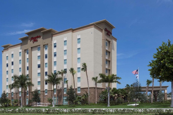 Hampton Inn By Hilton Fort Lauderdale Pompano Beach FL image 4